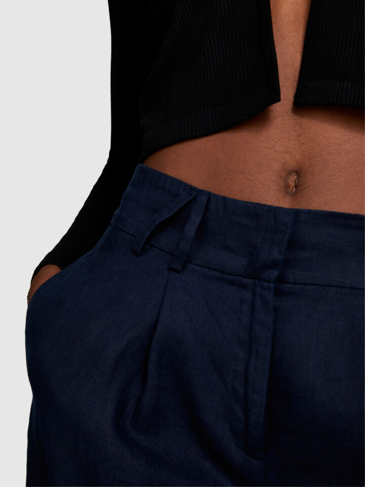 100% linen barrel leg trousers - women's carrot fit trousers - Dark Blue | Sisley image number 5